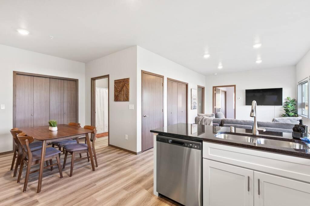 Апартаменты Brand New 2 Bd 2 Bth Near Dt And Perry District Спокан Экстерьер фото