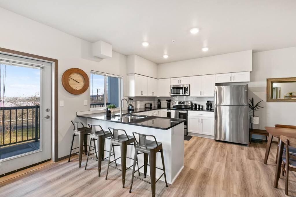 Апартаменты Brand New 2 Bd 2 Bth Near Dt And Perry District Спокан Экстерьер фото